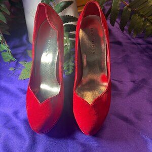 📌Kate Preston Red Suede 5.5" High Heel Pumps -Scalloped Detail & Platform 9.5 M